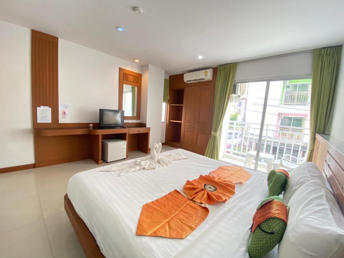 One World One Home Patong 2 Exterior foto