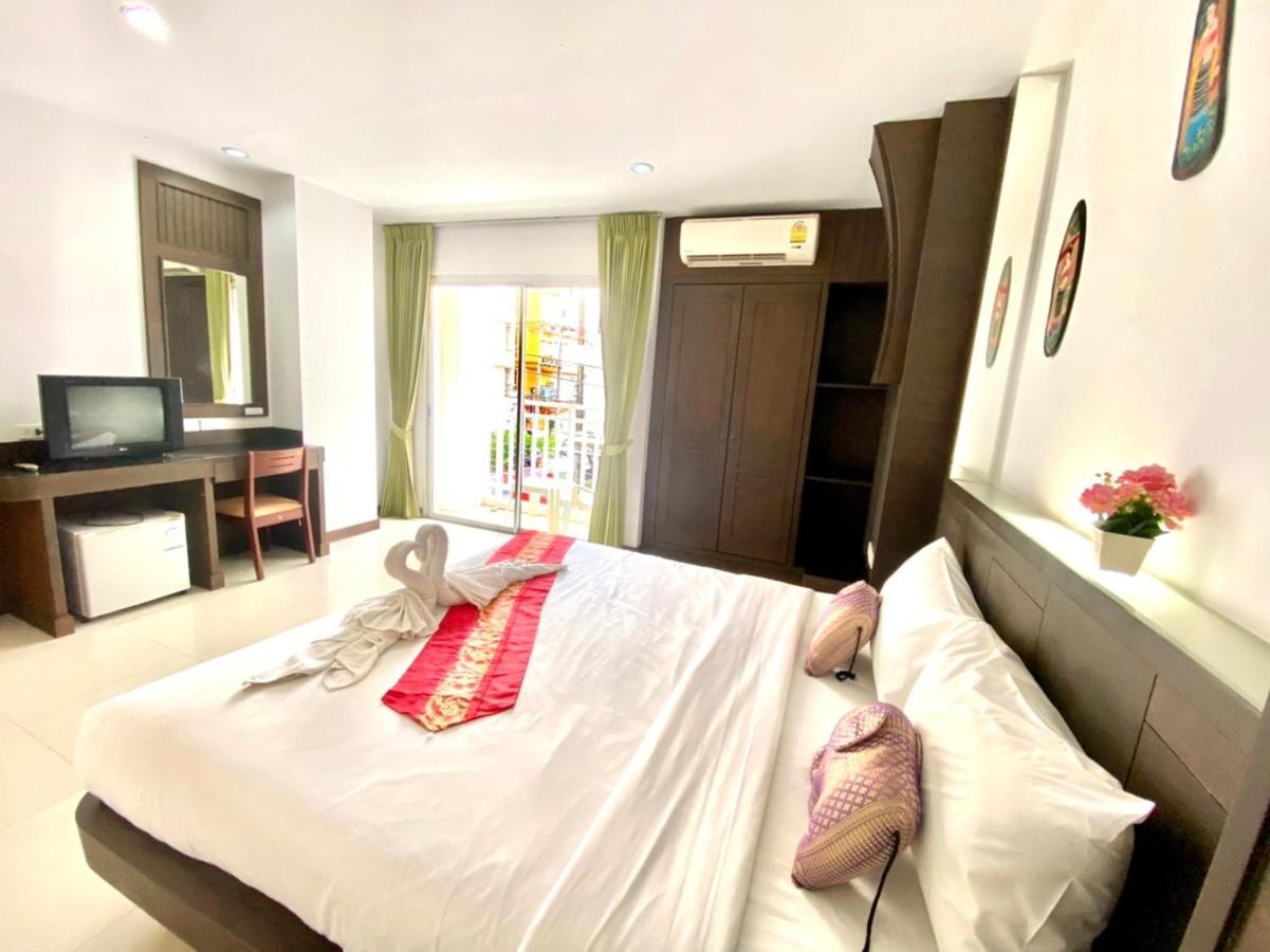 One World One Home Patong 2 Exterior foto