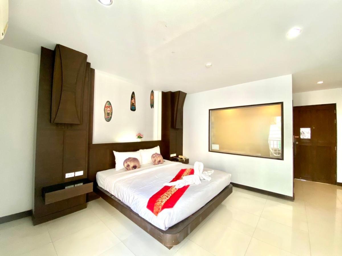 One World One Home Patong 2 Exterior foto