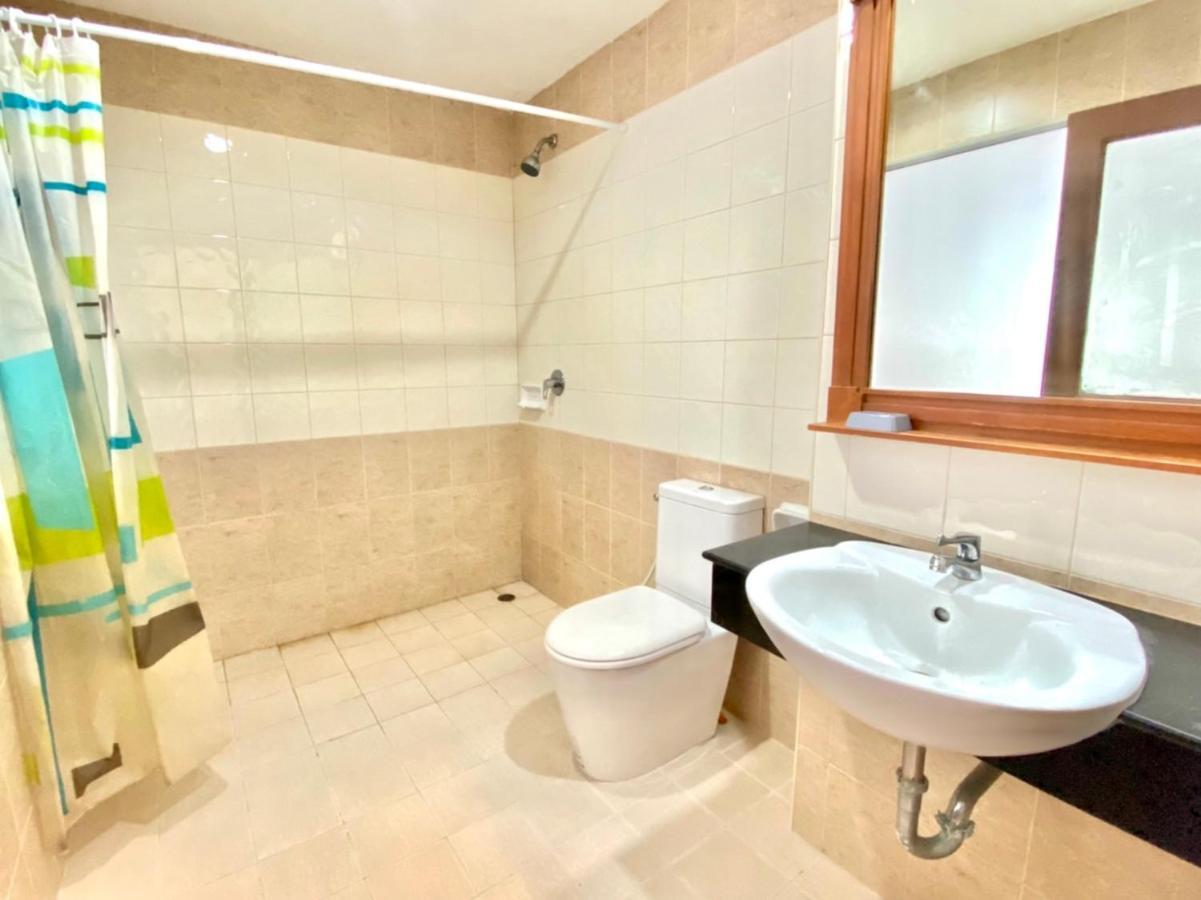 One World One Home Patong 2 Exterior foto