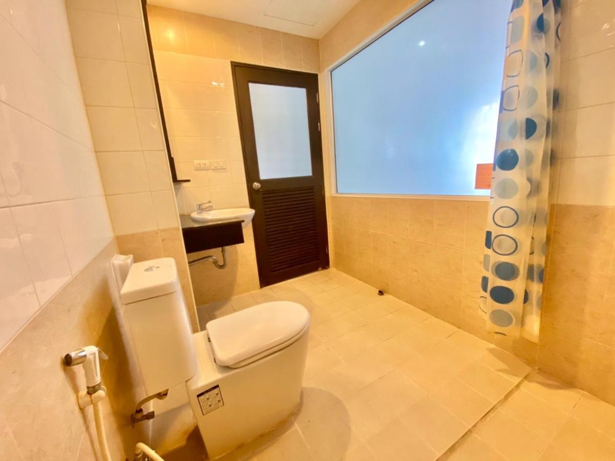 One World One Home Patong 2 Exterior foto