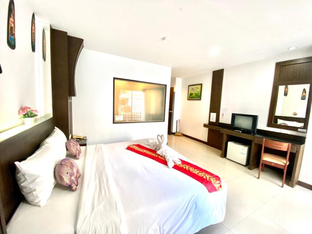One World One Home Patong 2 Exterior foto